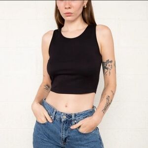 nlt Round Neck Cropped Stretch Tank in Black (nwt)